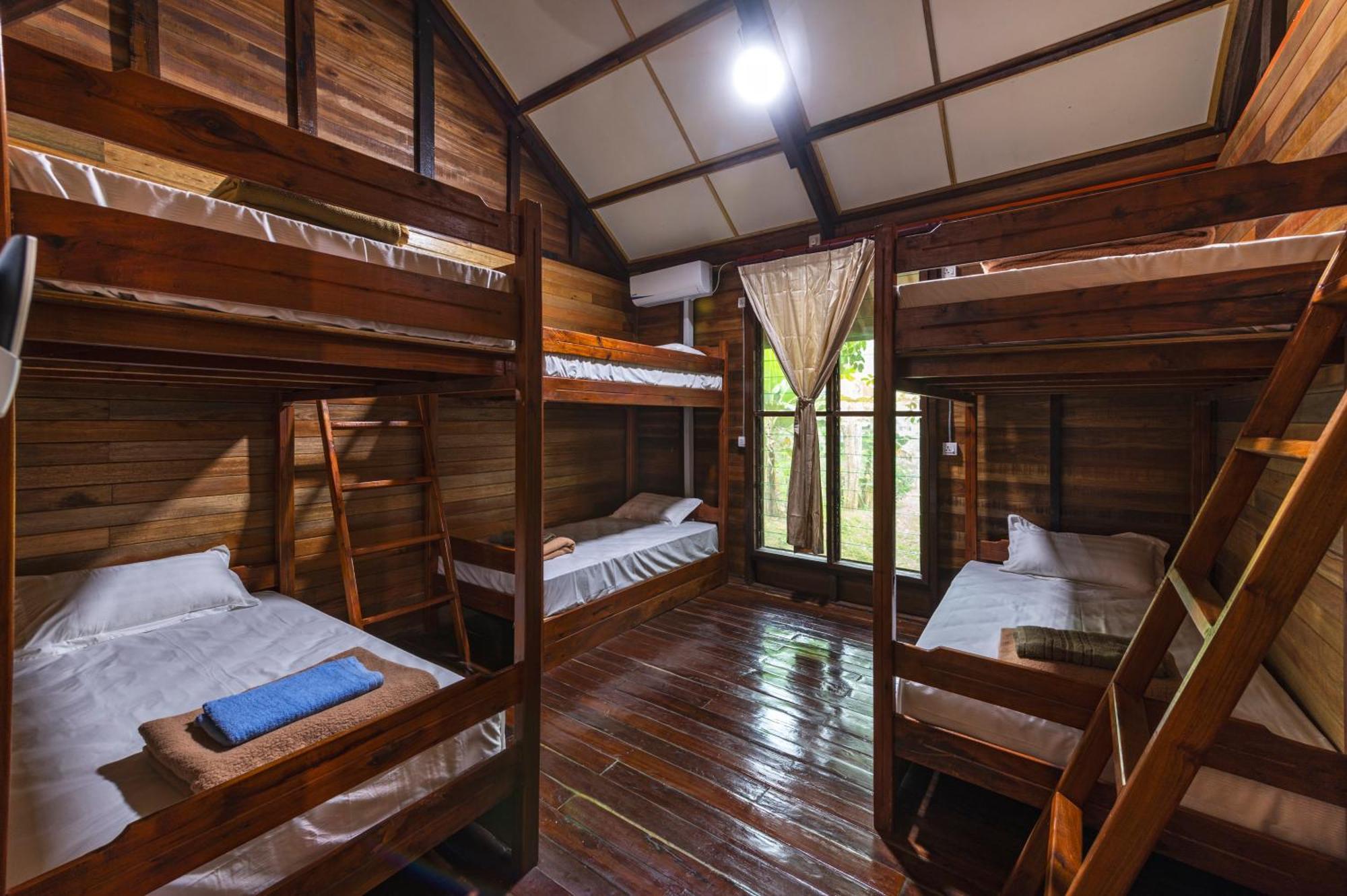 Borneo Sepilok Rainforest Resort מראה חיצוני תמונה