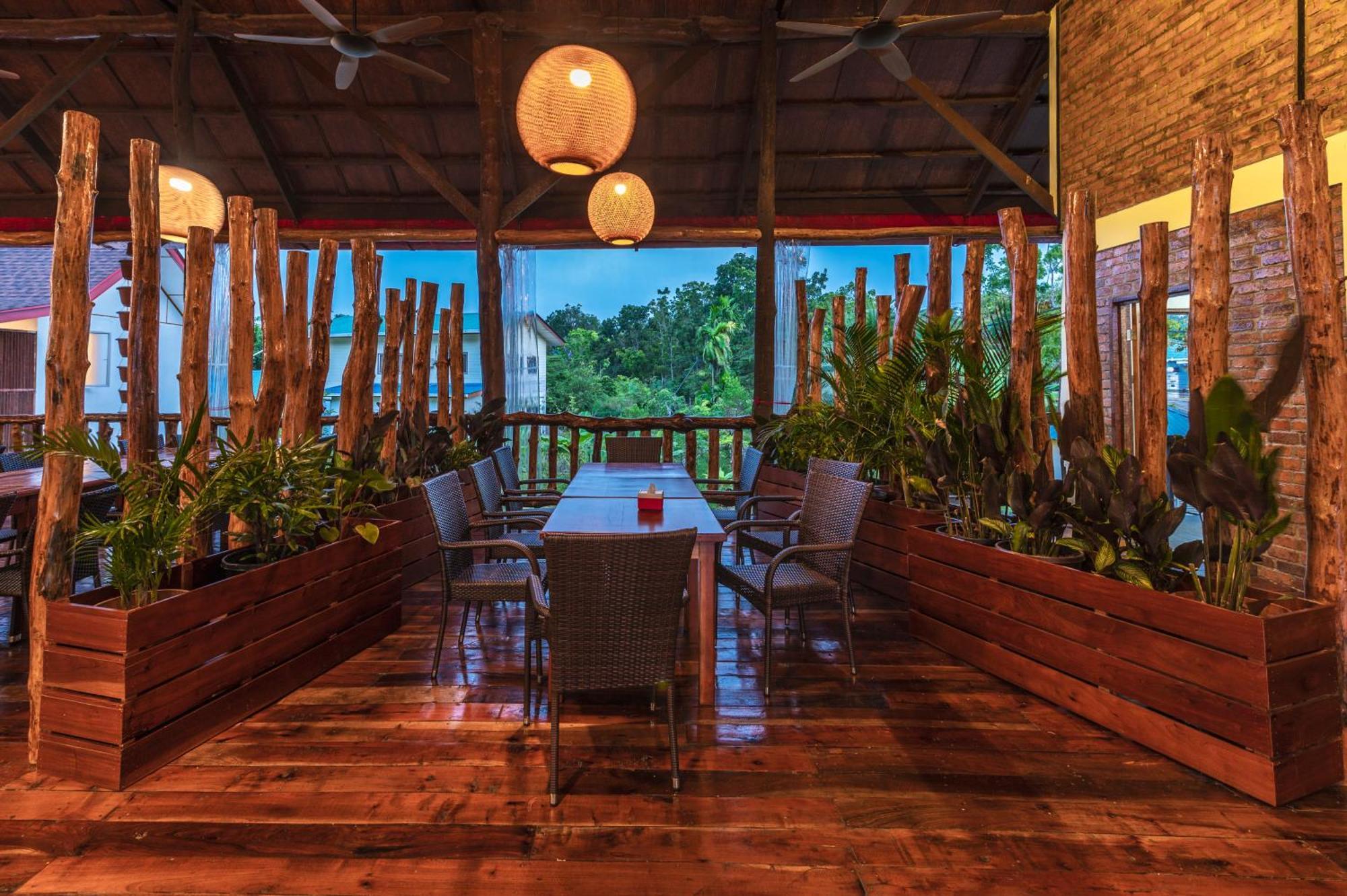 Borneo Sepilok Rainforest Resort מראה חיצוני תמונה