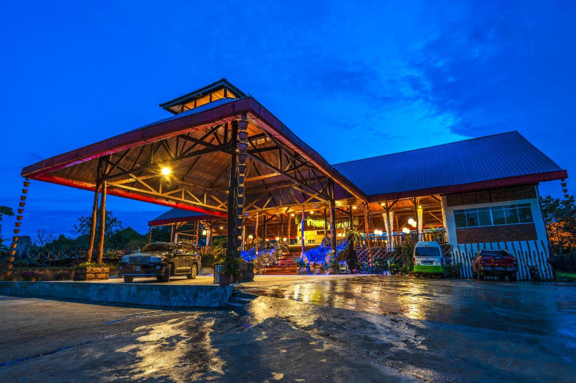Borneo Sepilok Rainforest Resort מראה חיצוני תמונה